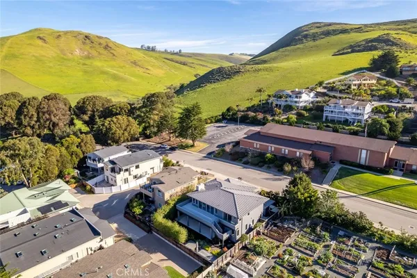 $1,975,000 | 3020 Ironwood Avenue, Morro Bay, CA 93442