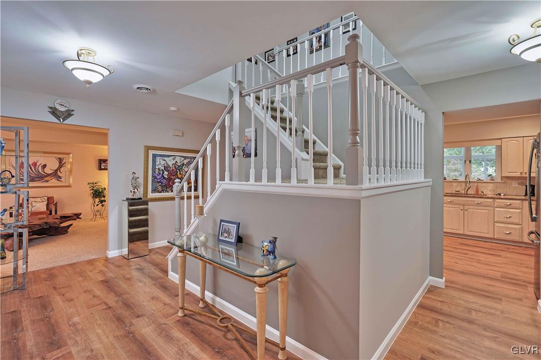 1674 Valley Forge Road Allentown, PA 18104 - Photo 4 of 42 Gallery Image 4