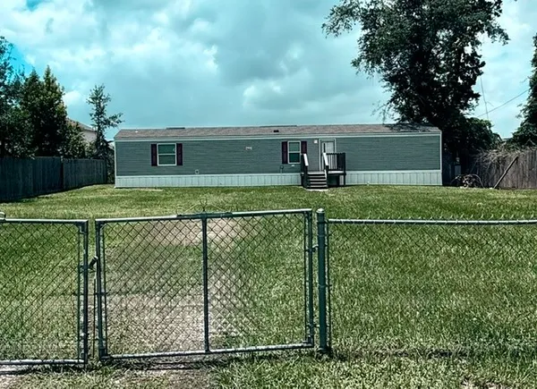 $1,350 | 18771 Forest Ln Circle, New Caney, TX 77357