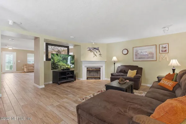 $371,000 | 2362 Tyson Lake Drive, Jacksonville, FL 32221