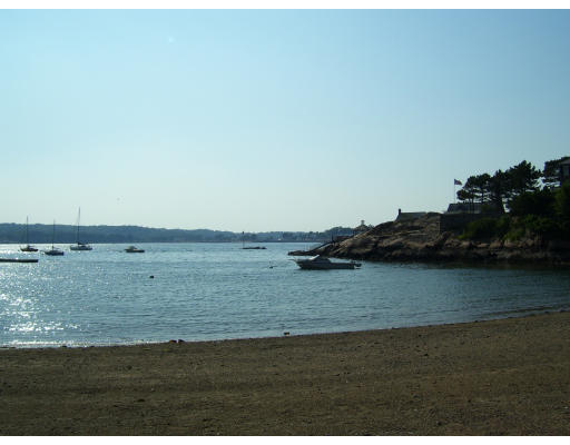 3 Rackliffe Street Gloucester, MA 01930 - Photo 4 of 10 Gallery Image 4