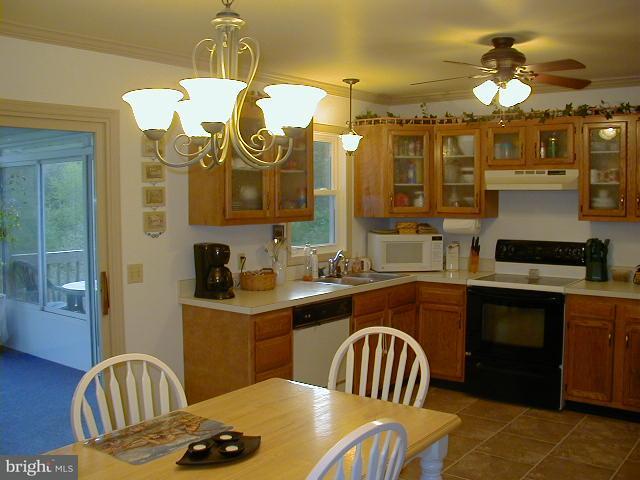 1877 Wilderness Road Lancaster, PA 17603 - Photo 4 of 15 Gallery Image 4