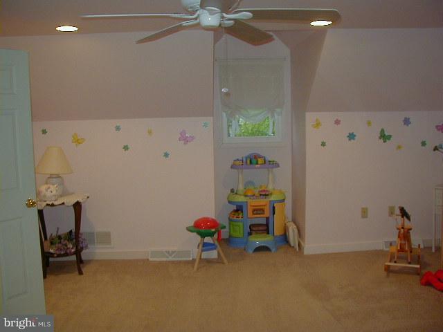 1877 Wilderness Road Lancaster, PA 17603 - Photo 9 of 15 Gallery Image 9