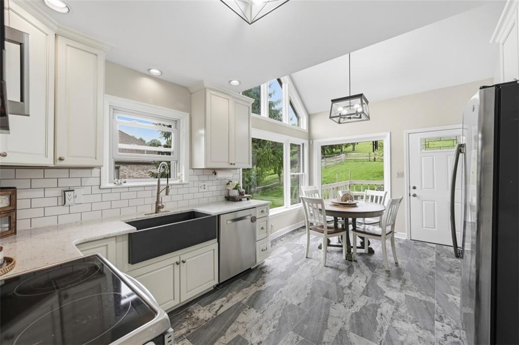 326 Quarry Road Washington, PA 15301 - Photo 14 of 50