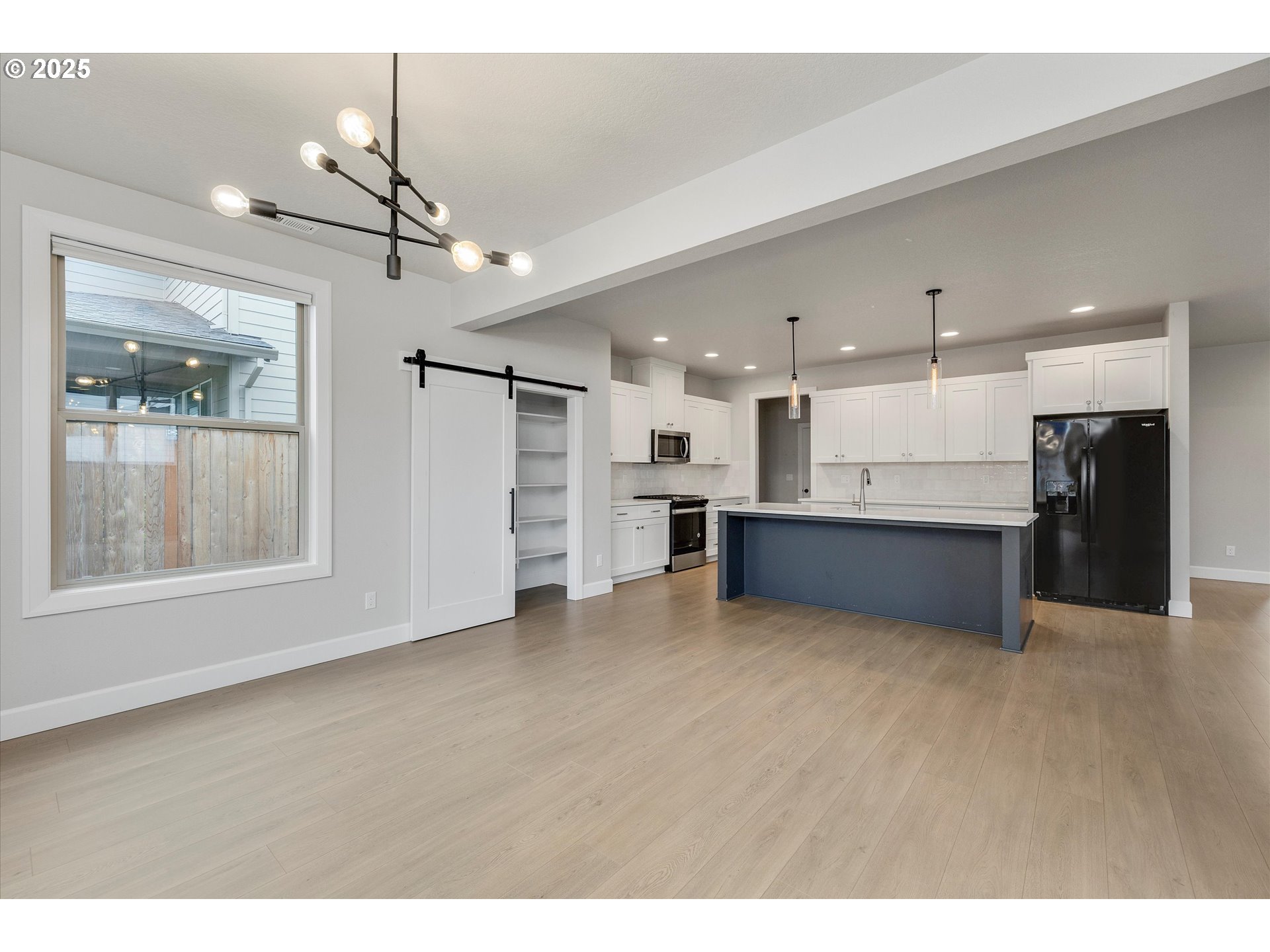 1009 Northeast 17th Avenue Canby, OR 97013 - Photo 13 of 30 Dining Area