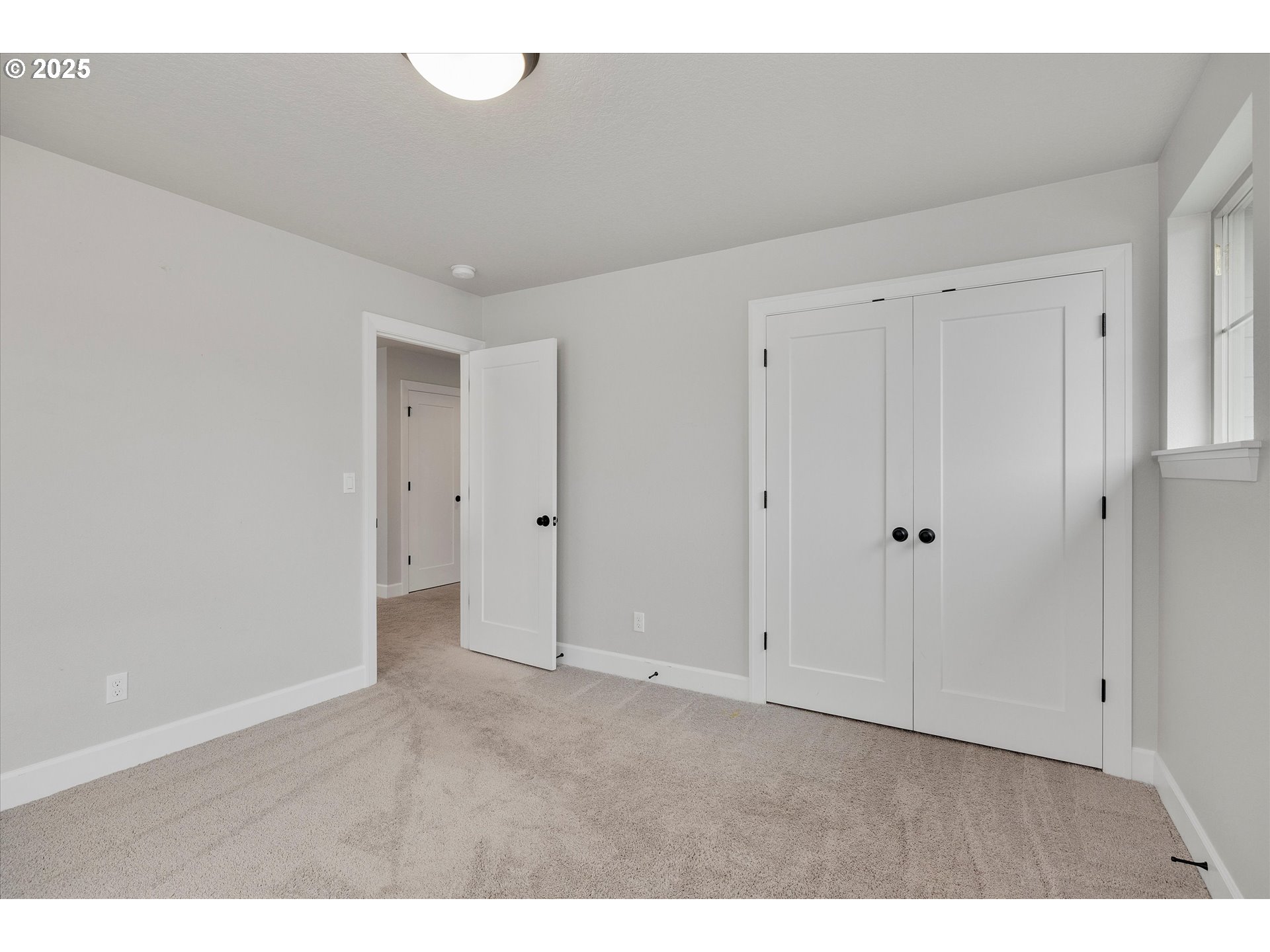 1009 Northeast 17th Avenue Canby, OR 97013 - Photo 20 of 30 Bedroom