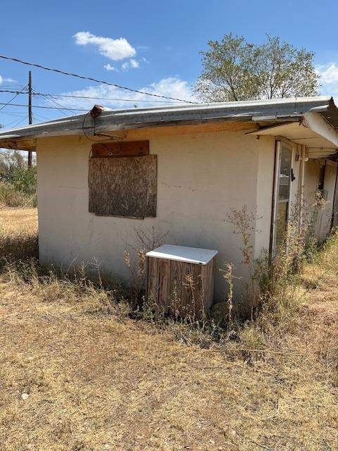 610 Ralls Road Post, TX 79356 - Photo 5 of 9 a backyard of a house