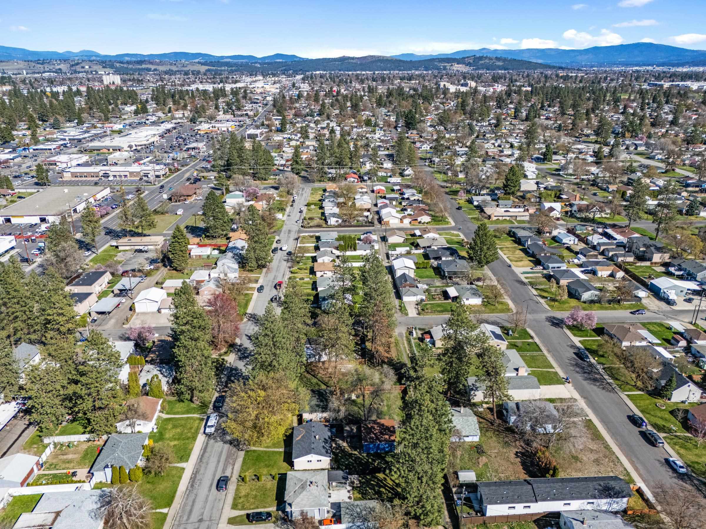 1307 West Decatur Avenue Spokane, WA 99205 - Photo 6 of 8 Gallery Image 6