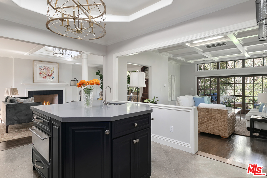 534 Lakeview Road Pasadena, CA 91105 - Photo 13 of 34