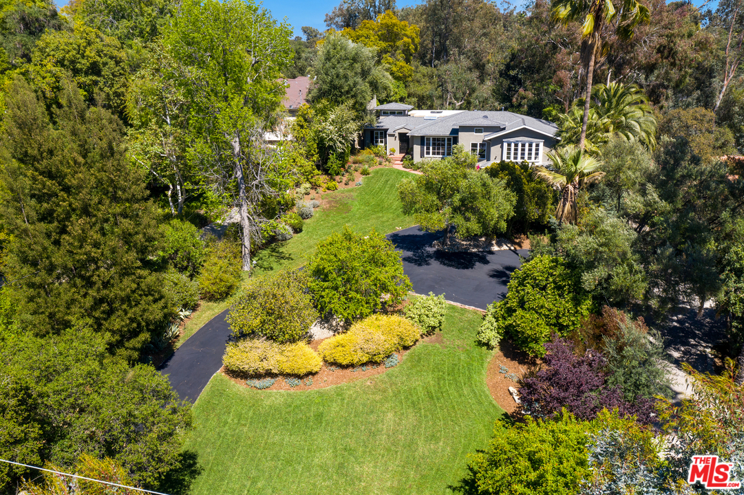 534 Lakeview Road Pasadena, CA 91105 - Photo 30 of 34 an aerial view of a house with a yard and large trees