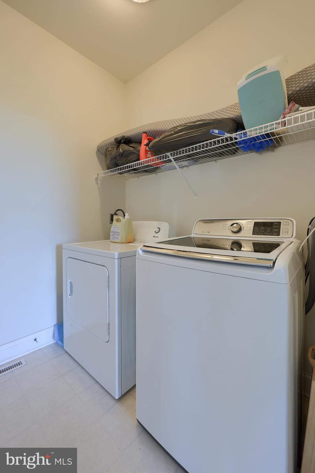 327 Squire Lane Lititz, PA 17543 - Photo 19 of 48 a utility room with dryer and washer