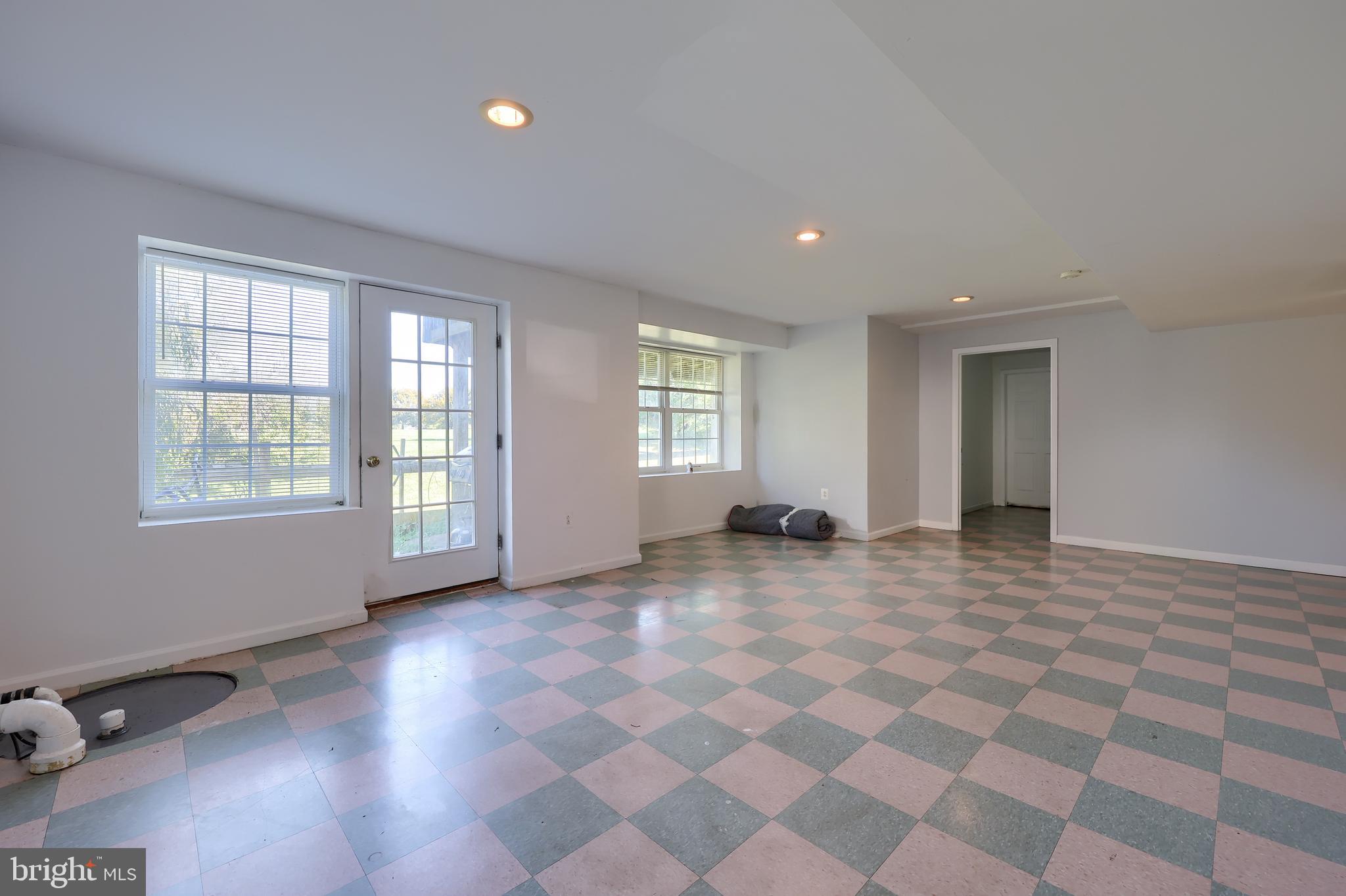 327 Squire Lane Lititz, PA 17543 - Photo 35 of 48 a view of empty room with a window