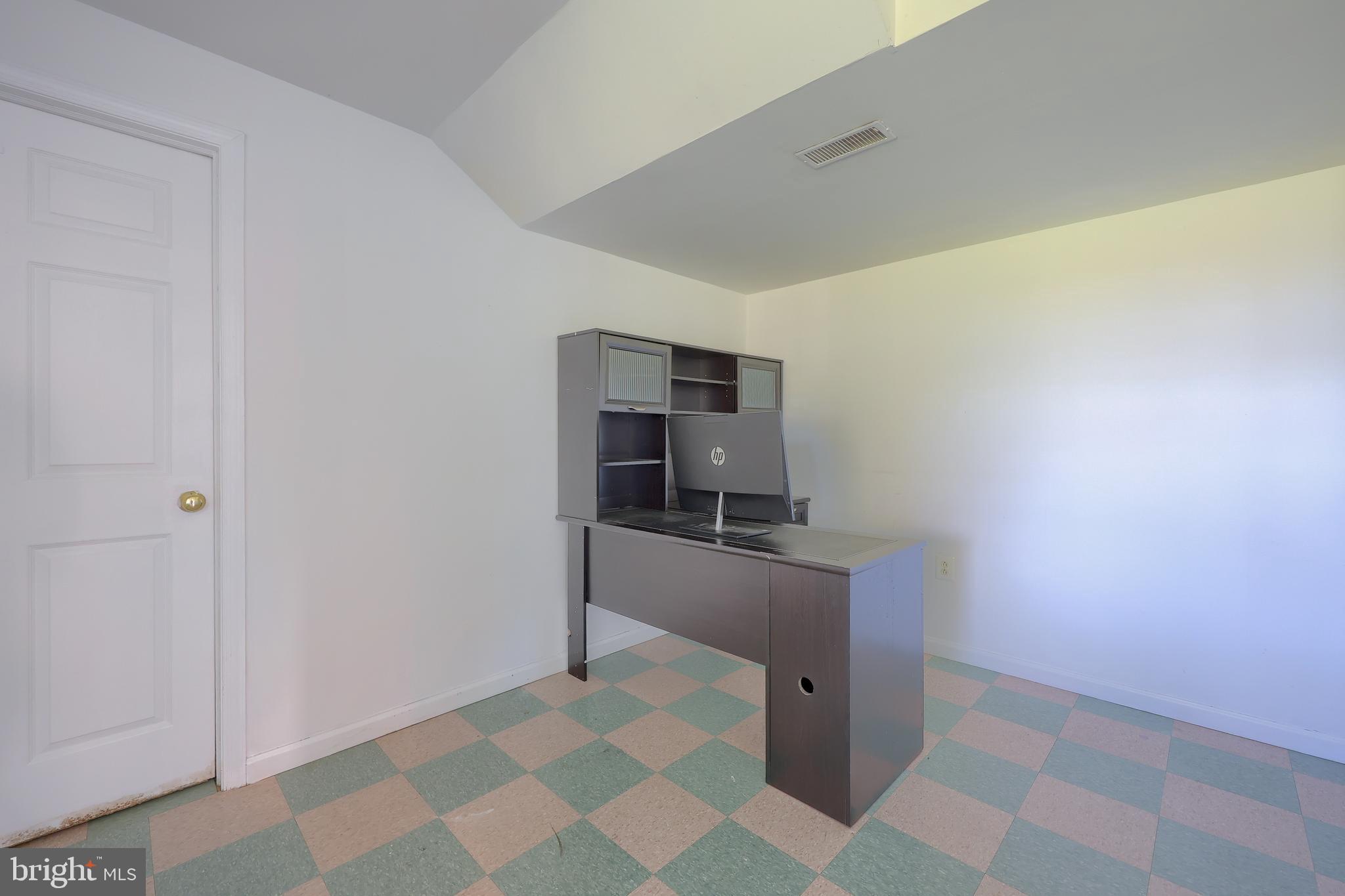 327 Squire Lane Lititz, PA 17543 - Photo 37 of 48