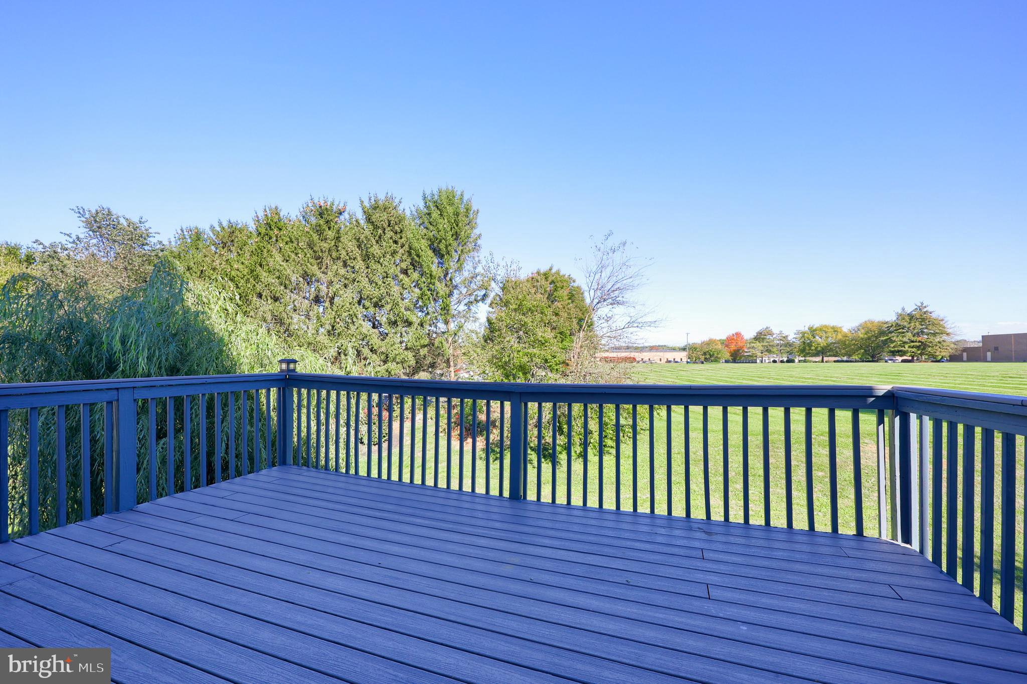 327 Squire Lane Lititz, PA 17543 - Photo 41 of 48 a view of wooden deck