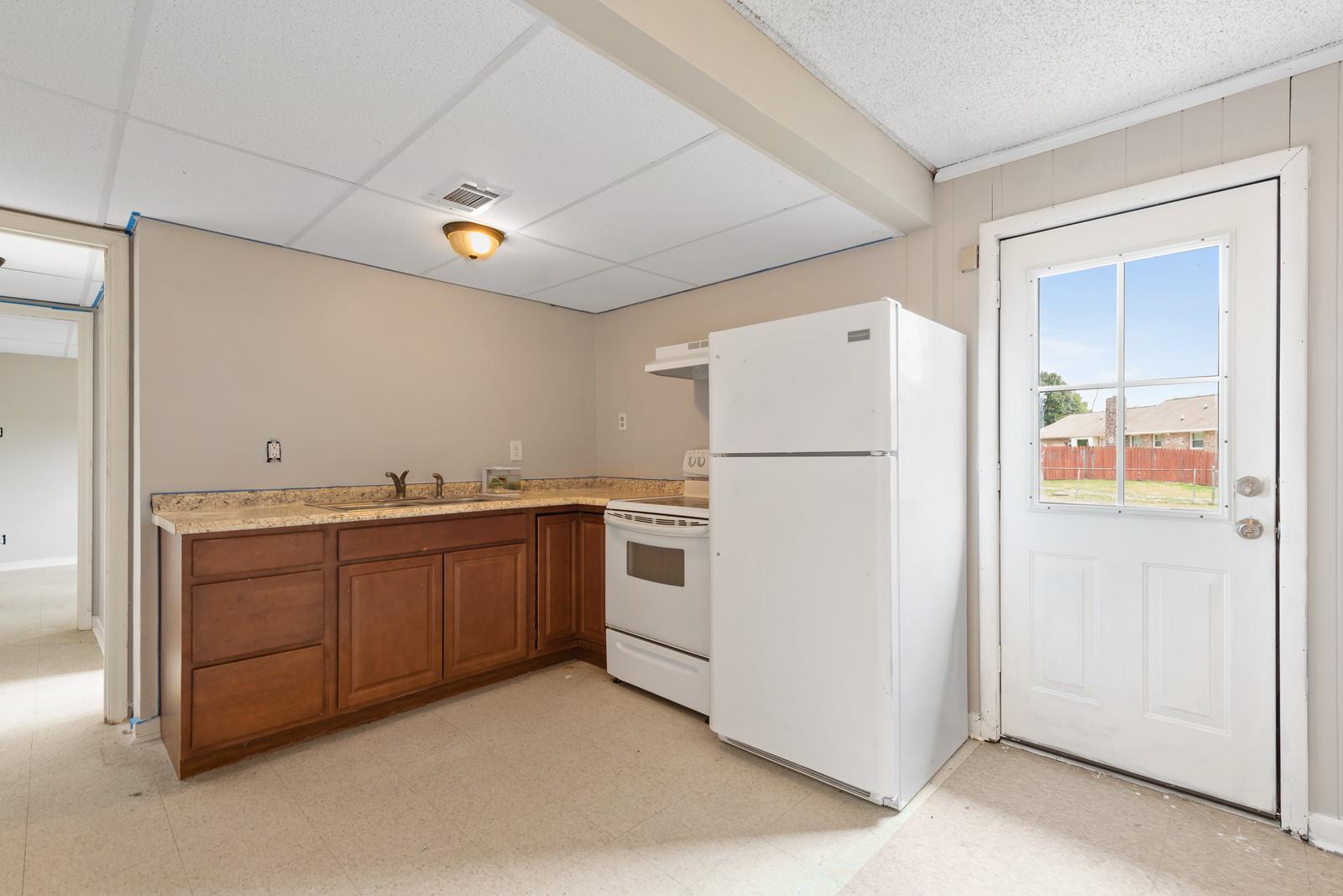 189 Cherokee Road Hendersonville, TN 37075 - Photo 15 of 19 Downstairs Kitchen