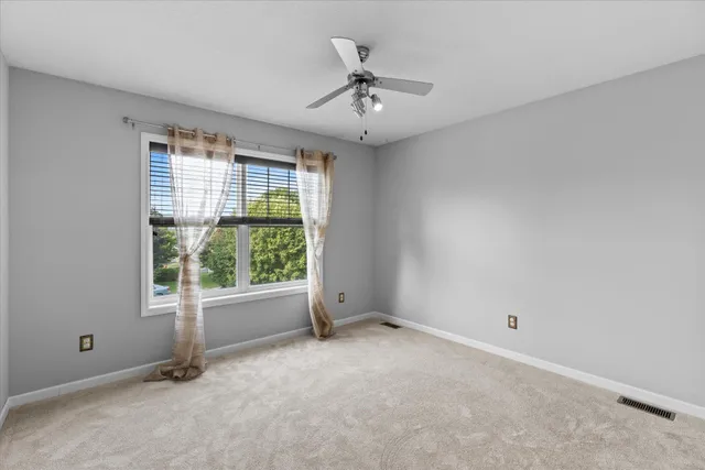 $649,990 | 8490 Moraine Circle, Shakopee, MN 55379