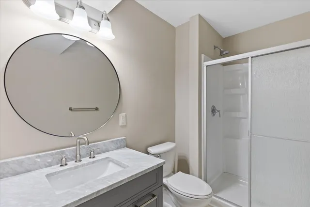 $649,990 | 8490 Moraine Circle, Shakopee, MN 55379