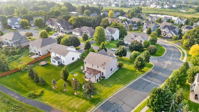 $649,990 | 8490 Moraine Circle, Shakopee, MN 55379