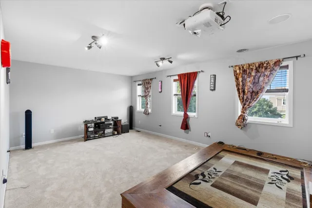 $649,990 | 8490 Moraine Circle, Shakopee, MN 55379