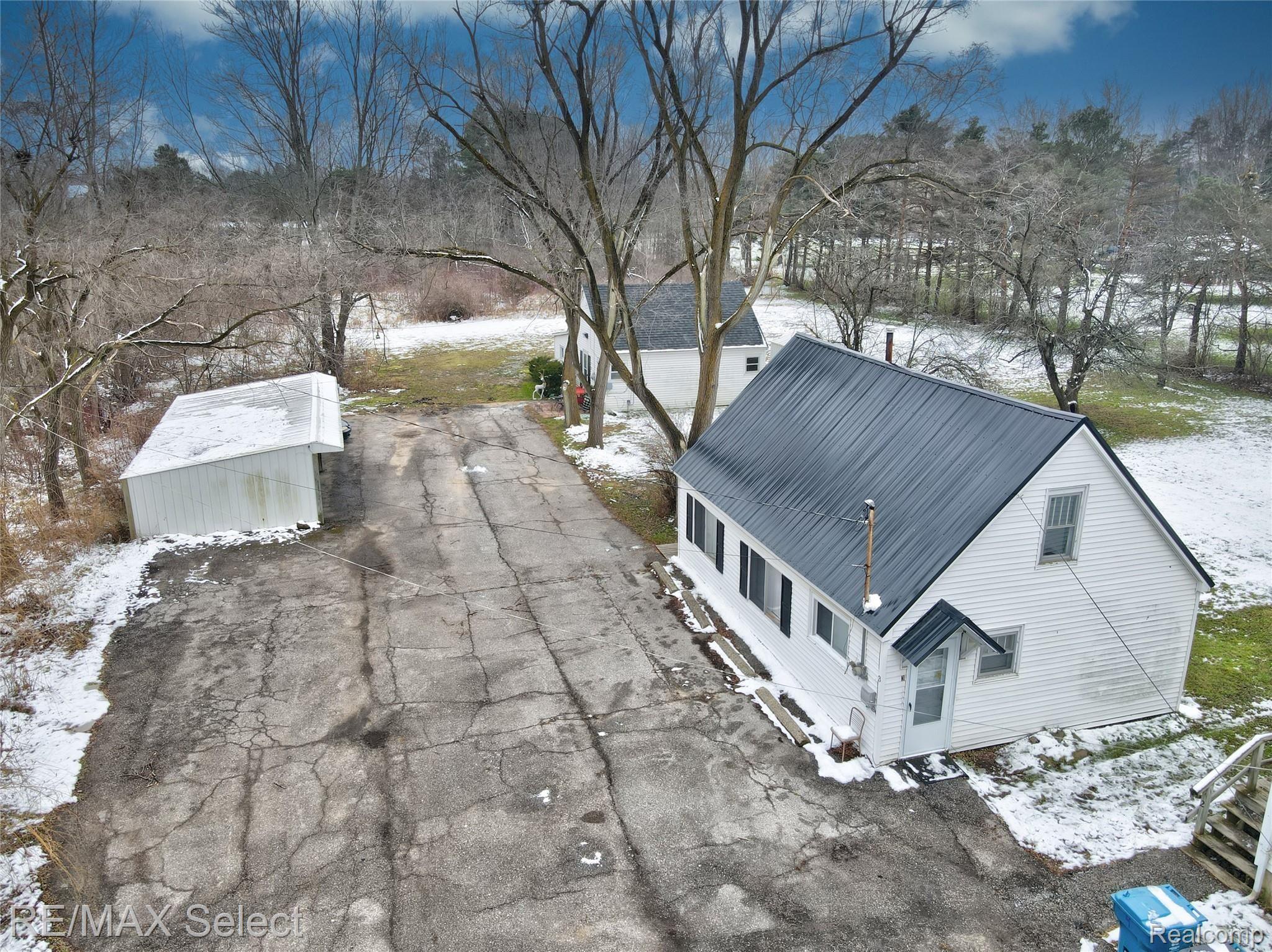 8085 Corunna Road Flint, MI 48532 - Photo 2 of 98 8085 Corunna Rd 001.jpg