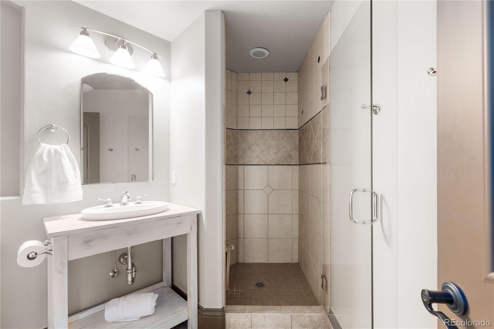 5810 Amber Ridge Drive Castle Pines, CO 80108 - Photo 36 of 44