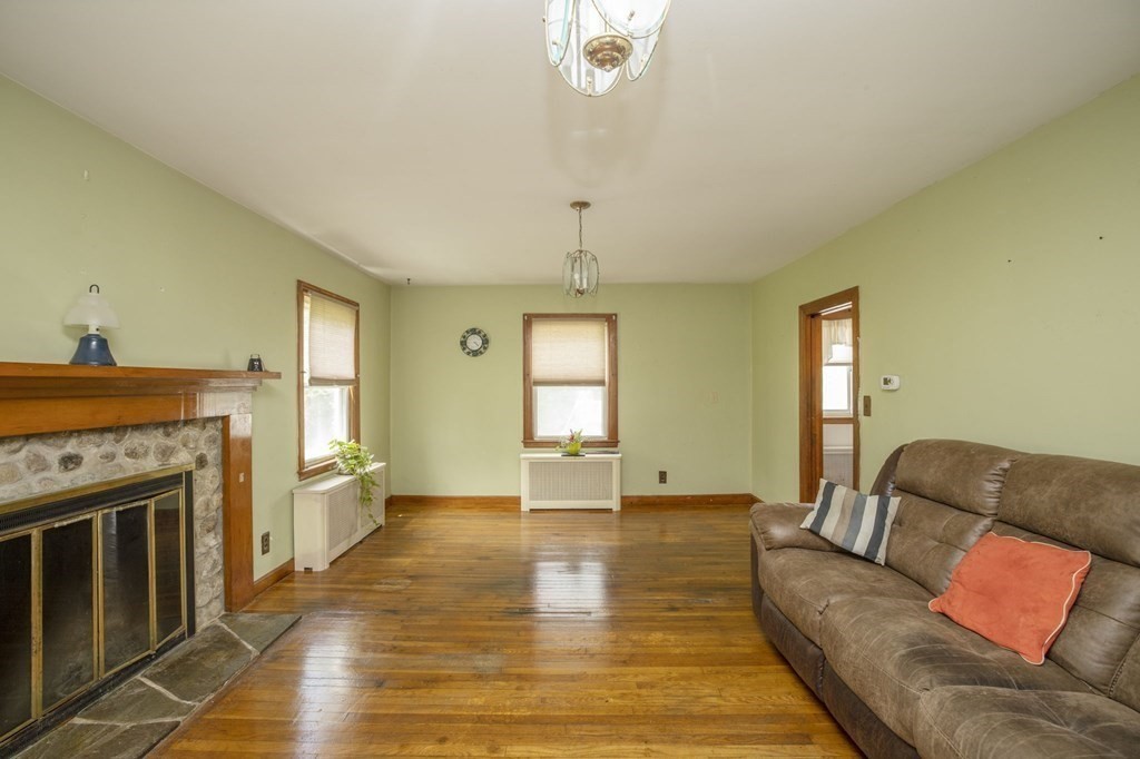 258 High Street Taunton, MA 02780 - Photo 6 of 30
