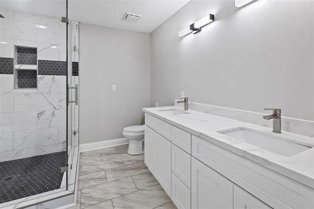 $325,000 | 4125 Mary Ann Lane, Lake Charles, LA 70605