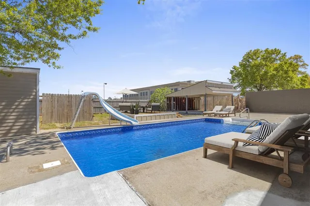 $325,000 | 4125 Mary Ann Lane, Lake Charles, LA 70605