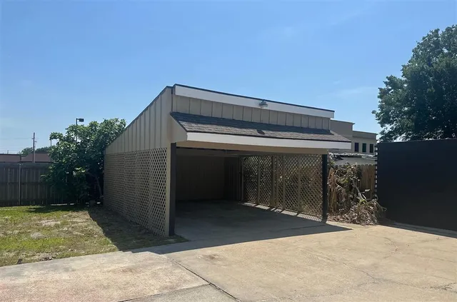 $325,000 | 4125 Mary Ann Lane, Lake Charles, LA 70605