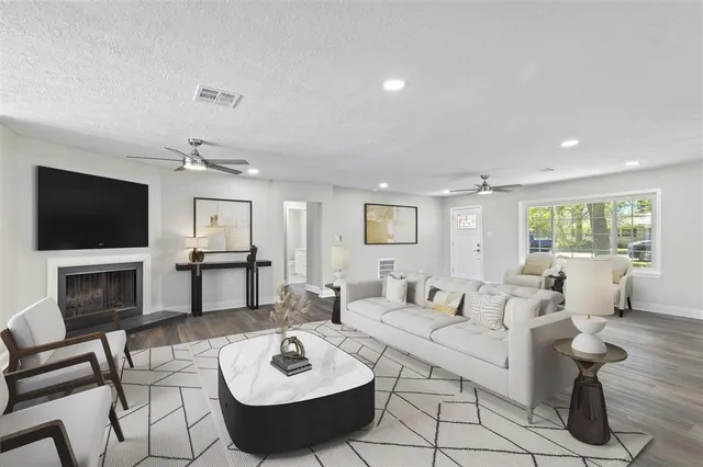 $325,000 | 4125 Mary Ann Lane, Lake Charles, LA 70605