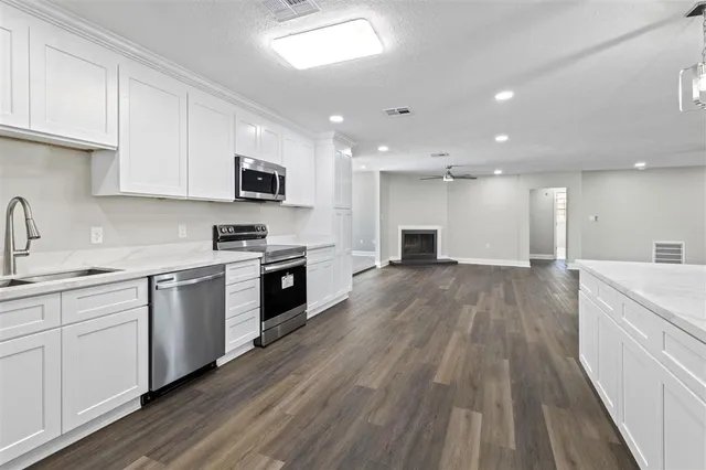 $325,000 | 4125 Mary Ann Lane, Lake Charles, LA 70605