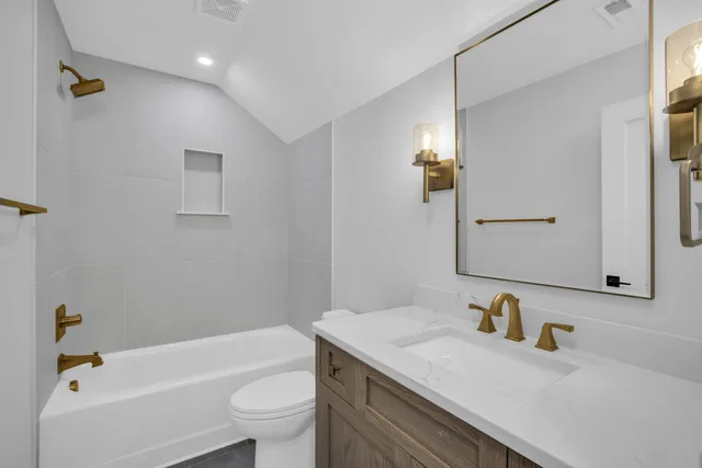 $699,900 | 1274 London Wds Way, Unit 34, Apison, TN 37302