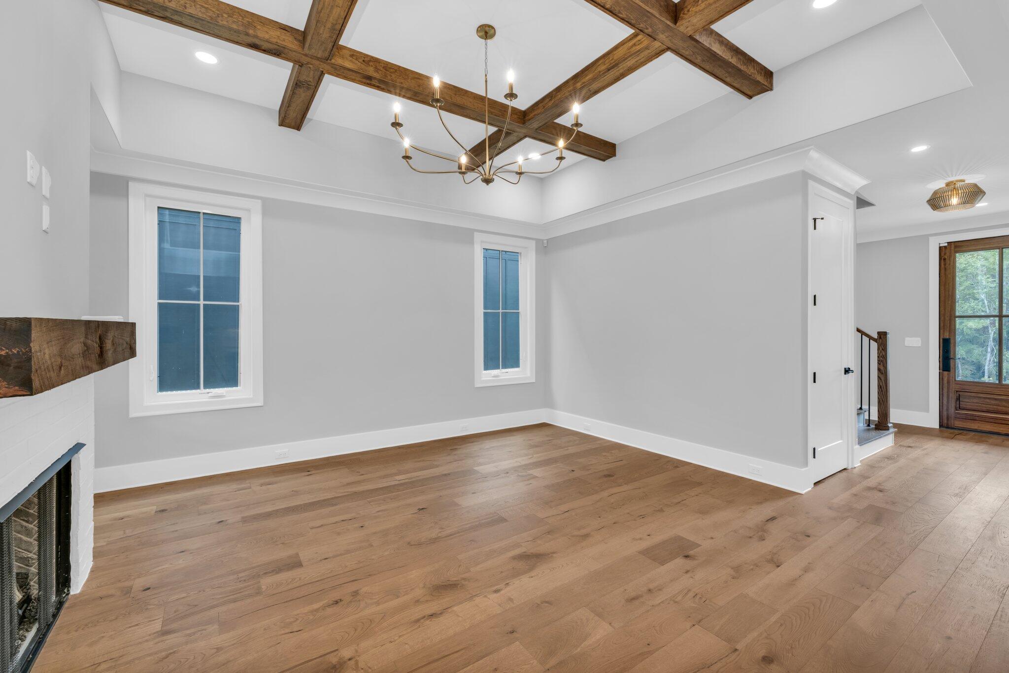 1274 London Wds Way, Unit 34 Apison, TN 37302 - Photo 3 of 31 Great room with vaulted ceiling