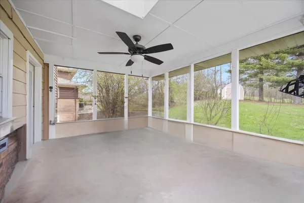 $224,900 | 106 Blackhawk Drive, Park Forest, IL 60466