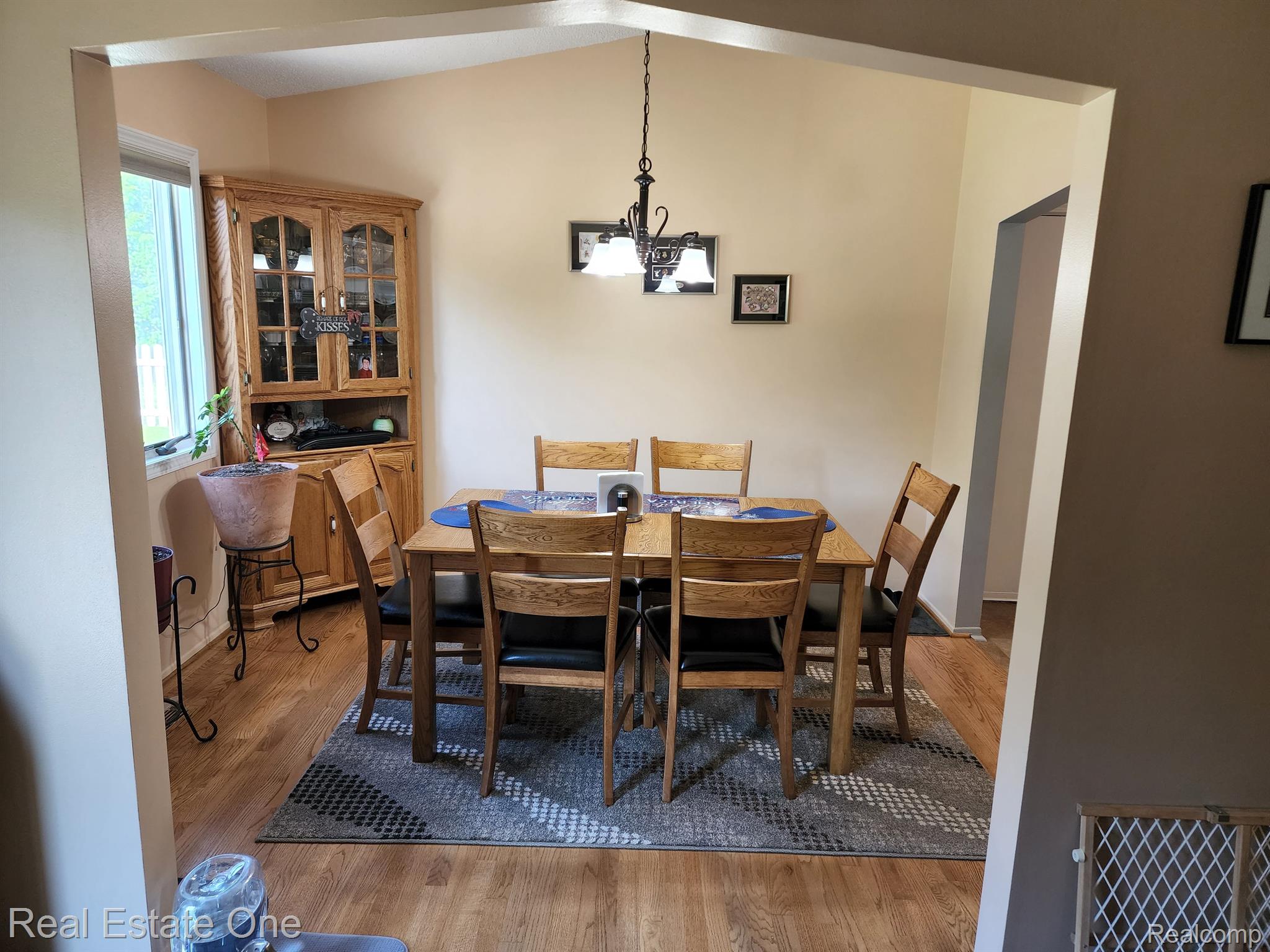 40518 West Mill Rd Court Novi, MI 48375 - Photo 9 of 26