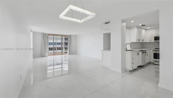 $3,000 | 16710 Northeast 9th Avenue, Unit 511, North Miami Beach, FL 33162