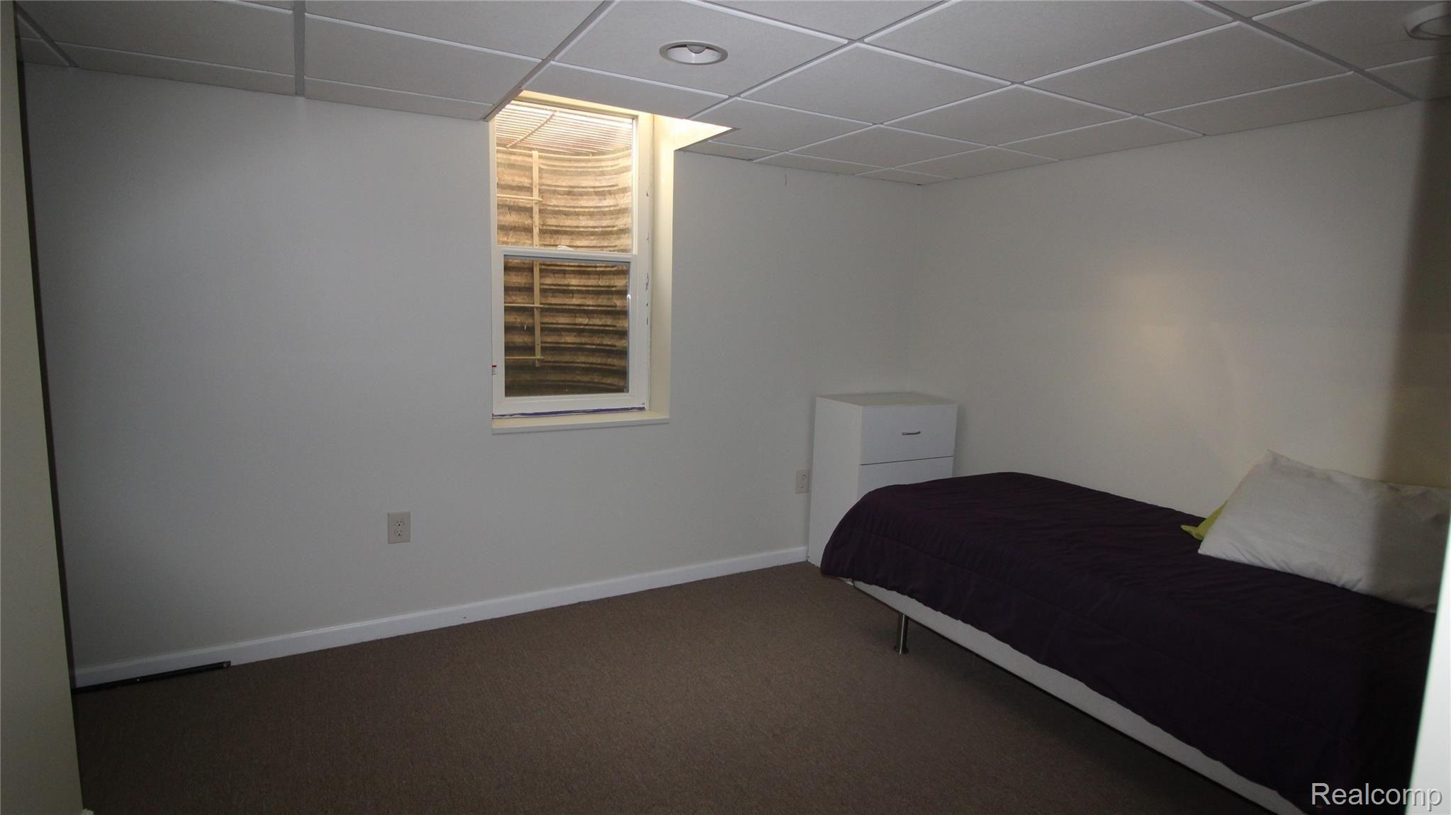 1325 Millbrook Road Canton, MI 48188 - Photo 25 of 41 IMG_1154.JPG
