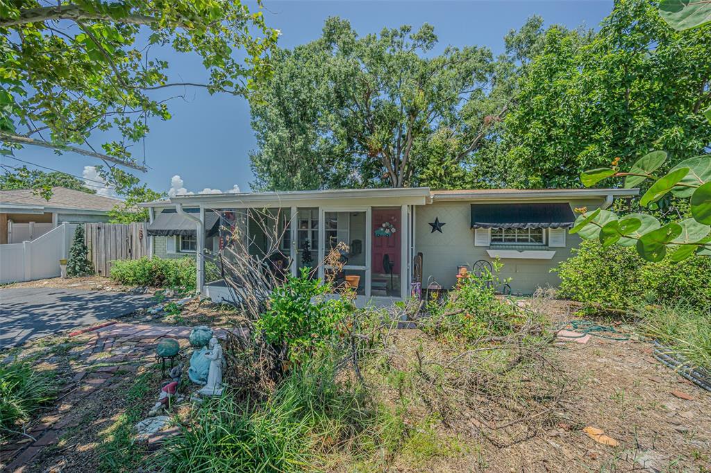 6302 Axelrod Road Tampa, FL 33634 - Photo 3 of 28 Gallery Image 3
