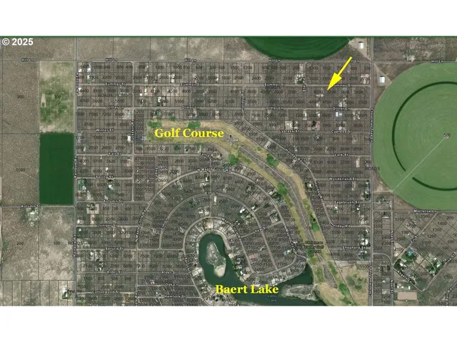 a picture of a bathroom