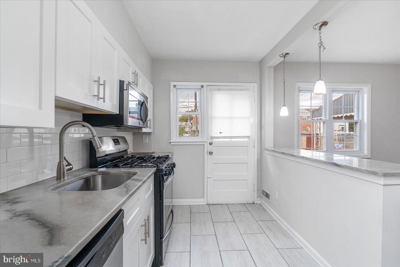 8070 Wallace Road Baltimore, MD 21222 - Photo 14 of 33