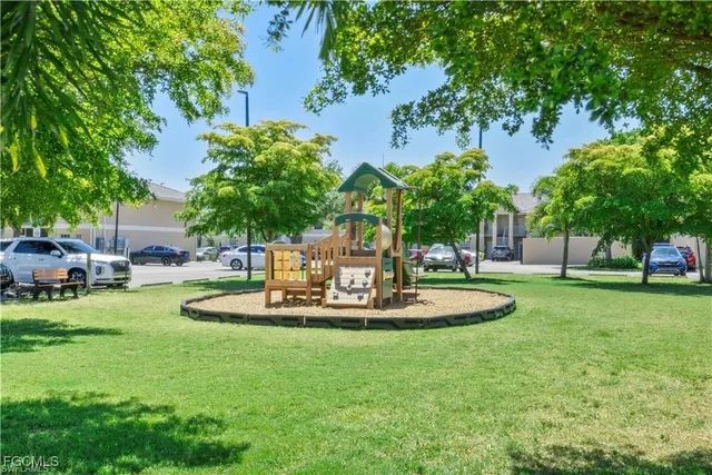 $1,495 | 8423 Bernwood Cove Loop, Unit 403, Fort Myers, FL 33966