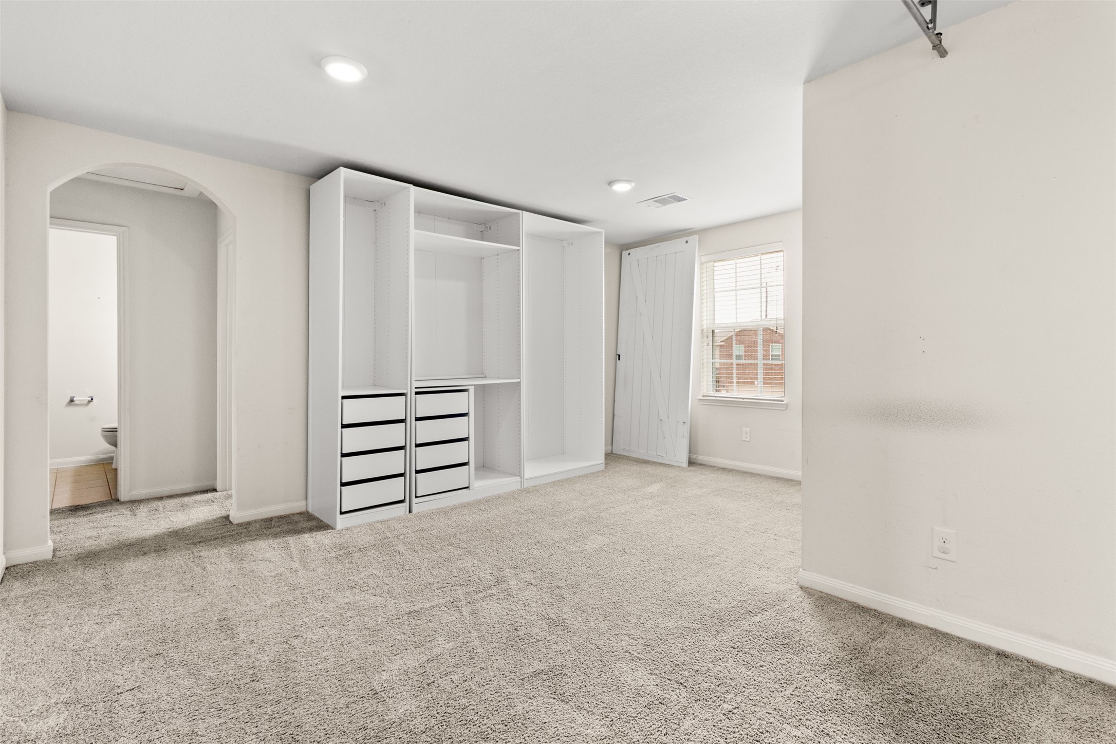 9426 Grand Spark Drive Rosharon, TX 77583 - Photo 12 of 31 At the top of the stairs, you'll discover a versatile flex area that can serve as a game room, media space, home office, study zone, or playroom. The generous dimensions create endless possibilities to fit your needs.