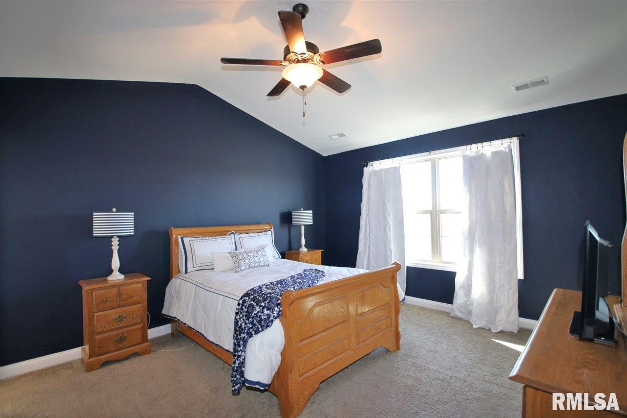 726 Drake Lane Washington, IL 61571 - Photo 19 of 28 Gallery Image 19