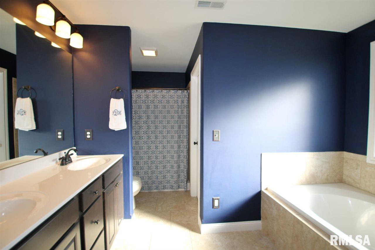 726 Drake Lane Washington, IL 61571 - Photo 20 of 28 Gallery Image 20
