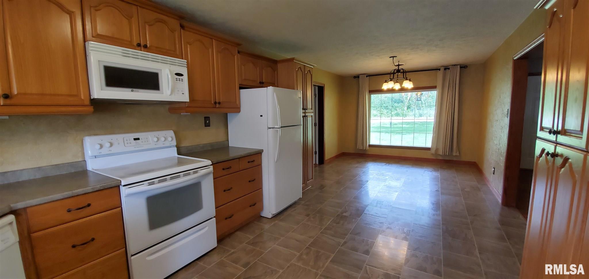 390 College Road Eldorado, IL 62930 - Photo 19 of 38 Gallery Image 19