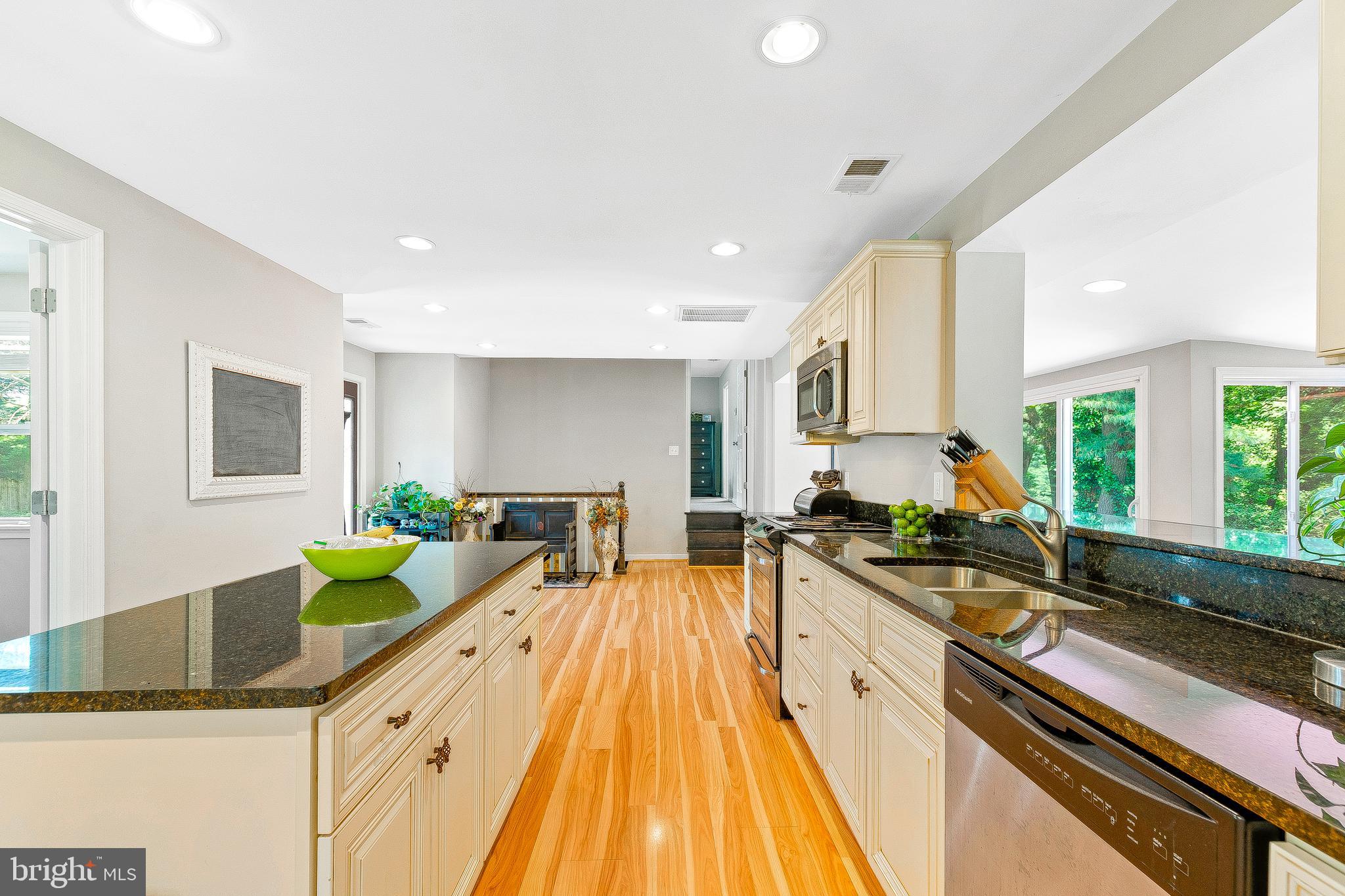 2663 Solomons Island Road Edgewater, MD 21037 - Photo 12 of 36 Gallery Image 12