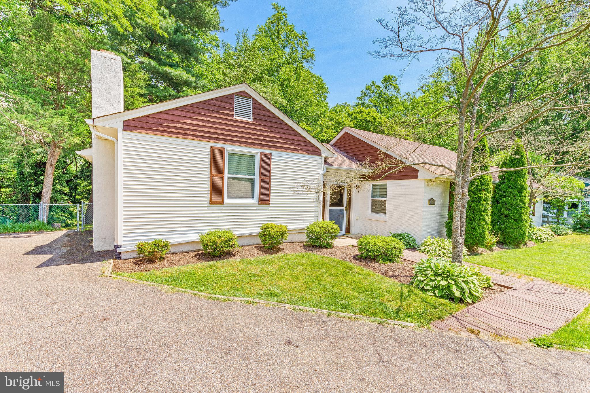 2663 Solomons Island Road Edgewater, MD 21037 - Photo 3 of 36 Gallery Image 3
