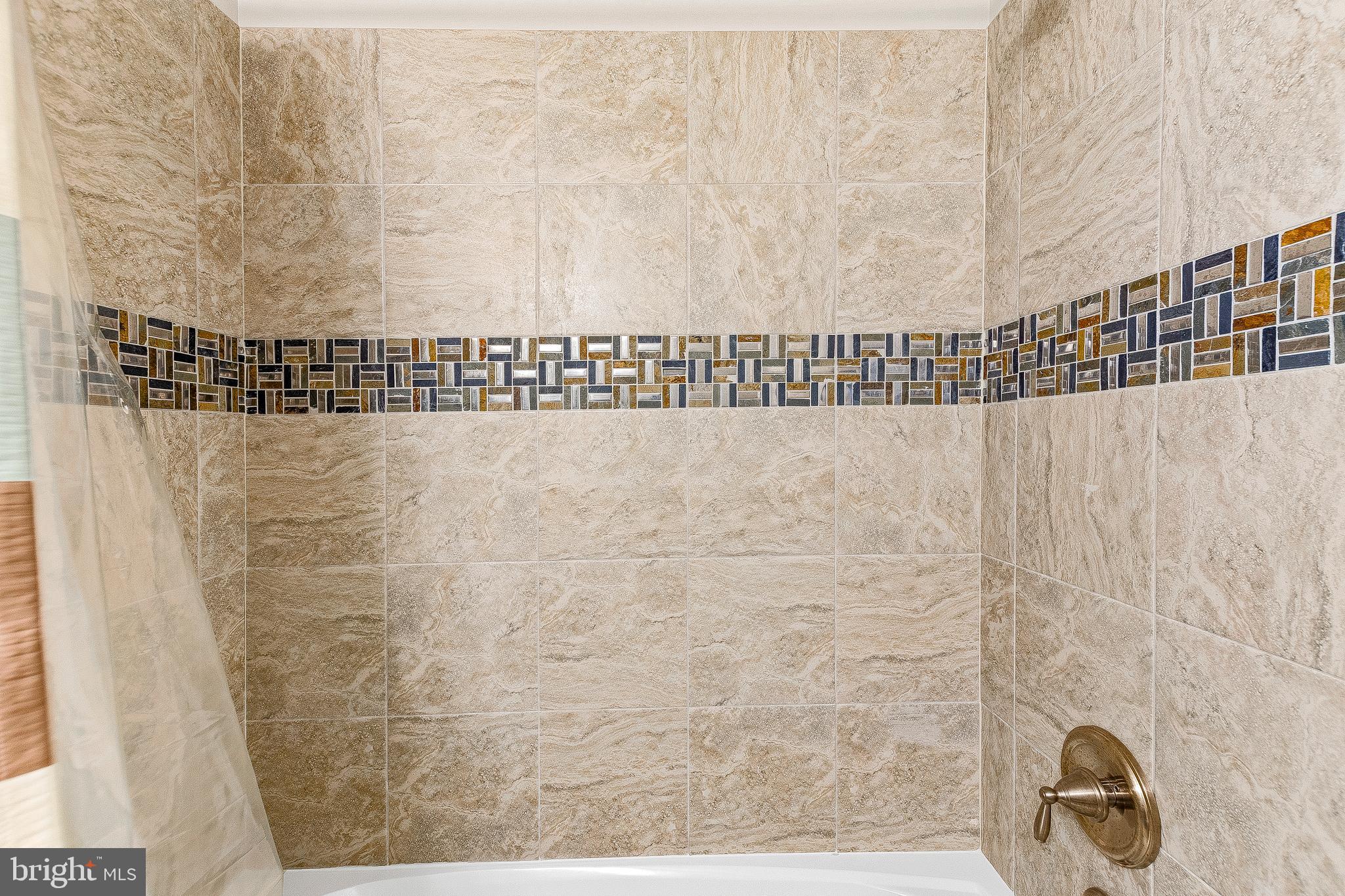 2663 Solomons Island Road Edgewater, MD 21037 - Photo 29 of 36 Custom Tile