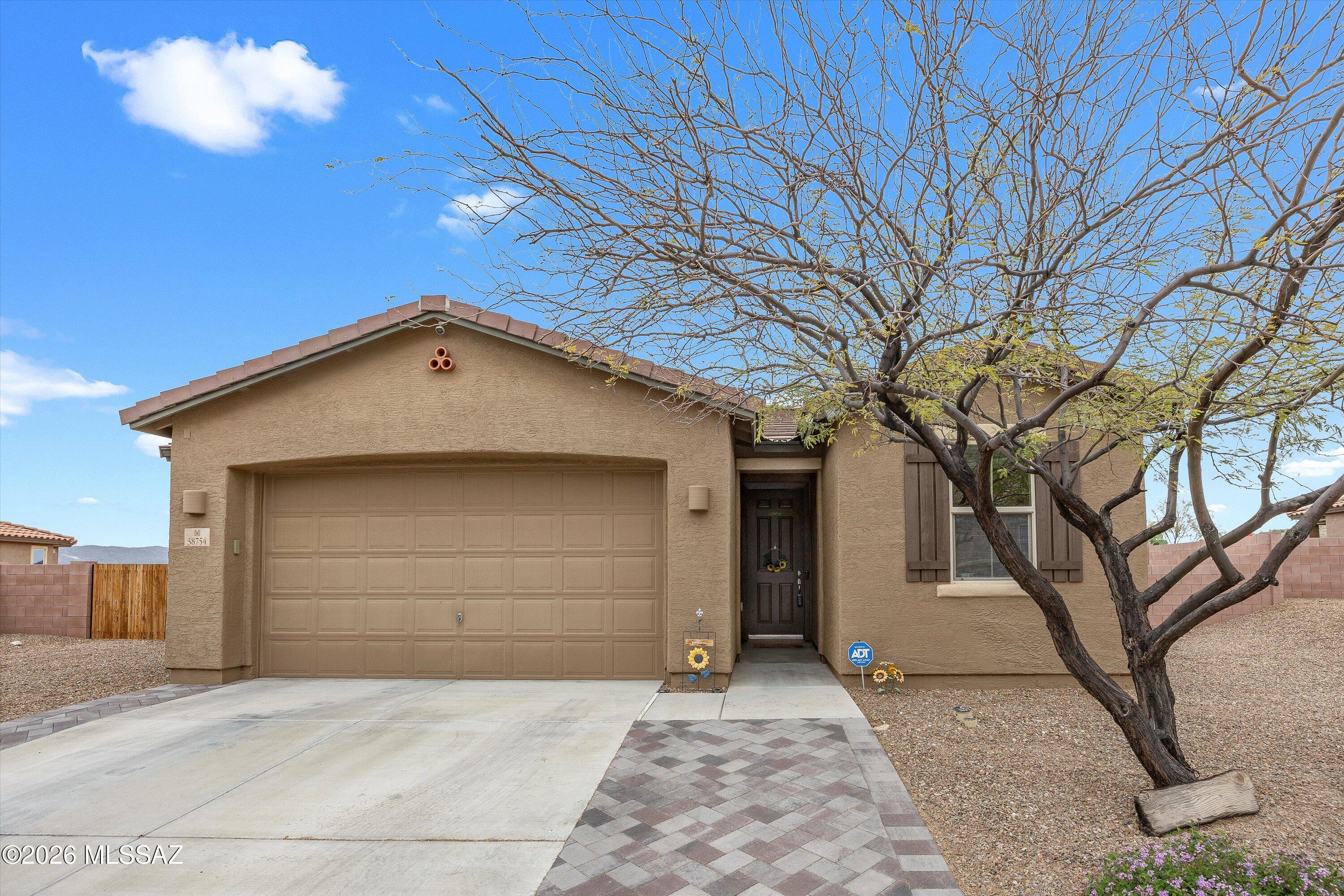 38754 South Running Roses Lane Tucson, AZ 85739 - Photo 6 of 46 01-Front of Home