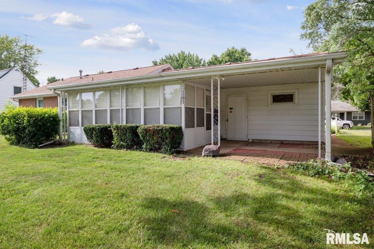 1906 East Hood Street Springfield, IL 62703 - Photo 27 of 36